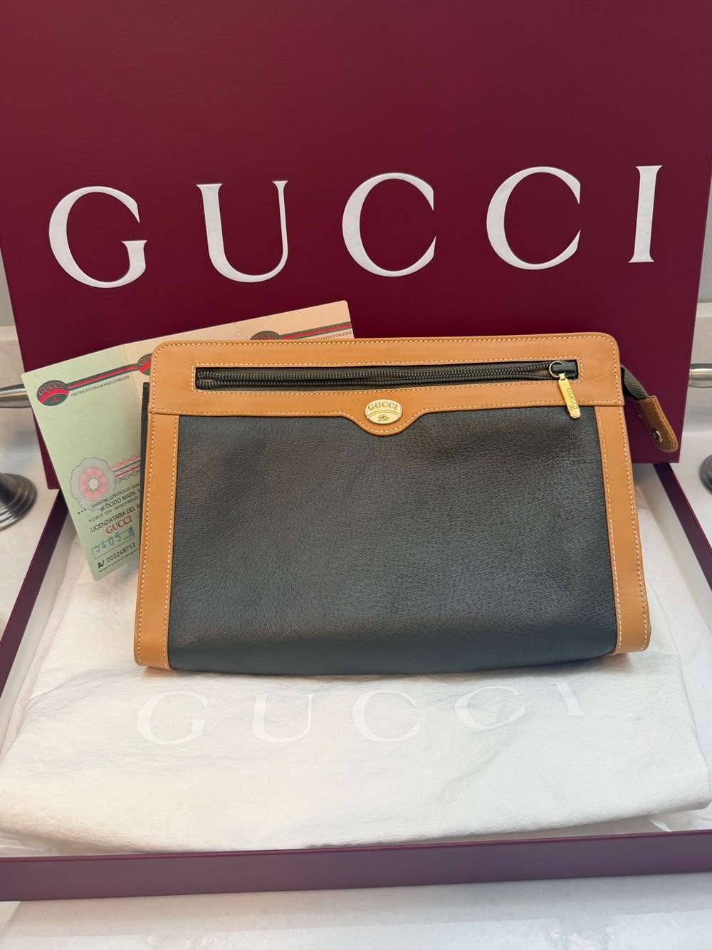 Vintage 80s Gucci Plus Leather Clutch Pouch Olive Tan w/ Certificate Italy